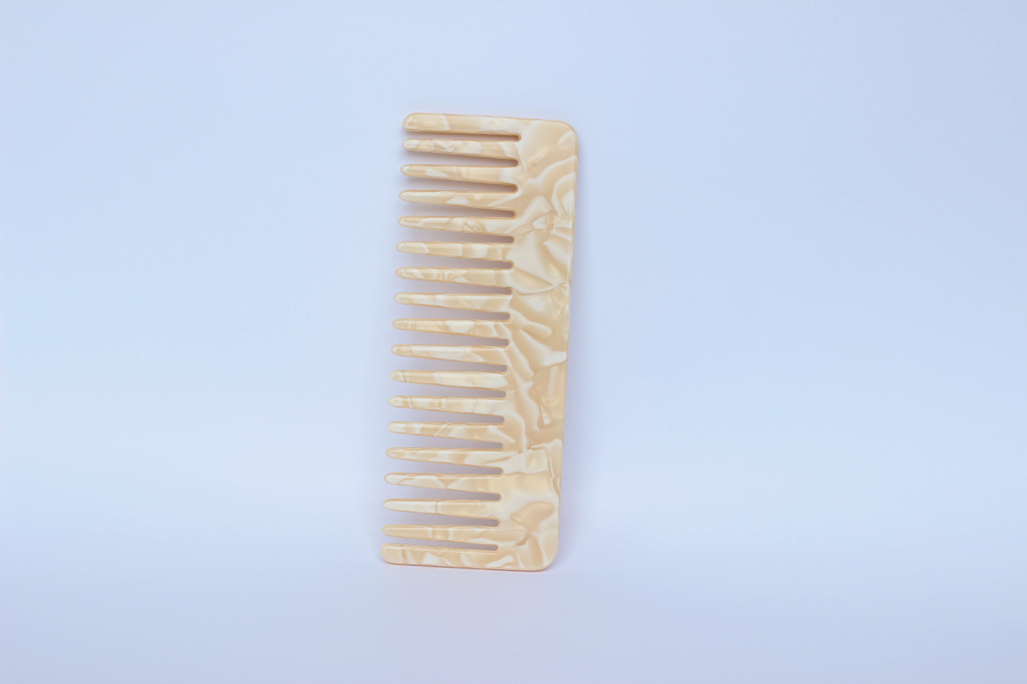 Comb - Nude